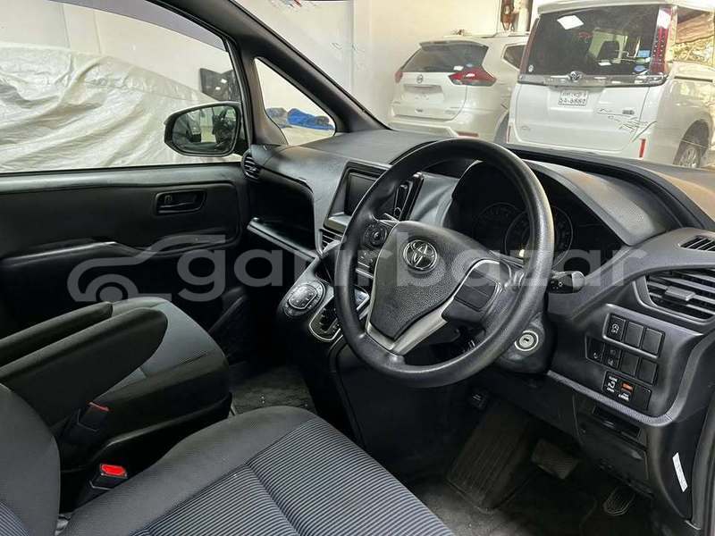 Big with watermark toyota x noah dhaka dhaka 39556