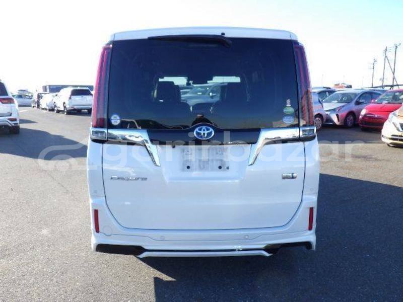 Big with watermark toyota esquire dhaka dhaka 39559