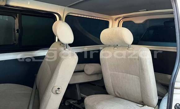 Buy Used 2019 Toyota Hiace in Dhaka, Dhaka Buy Used 2019 Toyota Hiace in Dhaka, Dhaka