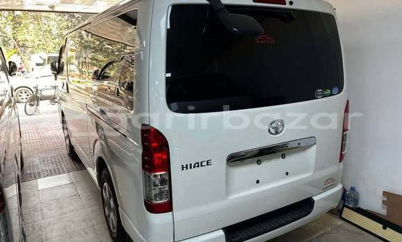 Buy Used 2019 Toyota Hiace in Dhaka, Dhaka Buy Used 2019 Toyota Hiace in Dhaka, Dhaka