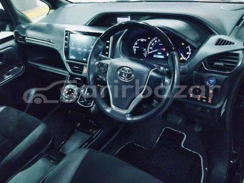 Big with watermark toyota esquire dhaka dhaka 39570