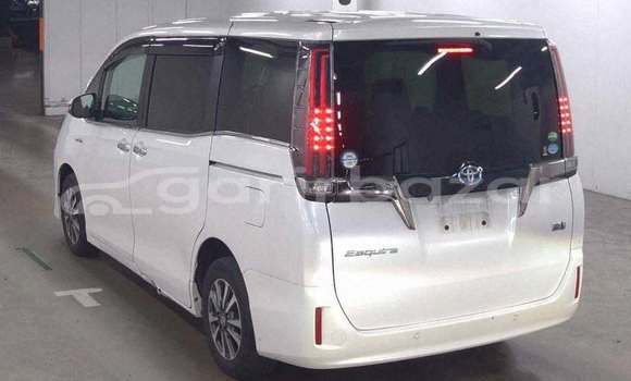 কেনা ব্যবহৃত Toyota Esquire White গাড়ী মধ্যে ঢাকা মধ্যে Dhaka কেনা ব্যবহৃত Toyota Esquire White গাড়ী মধ্যে ঢাকা মধ্যে Dhaka