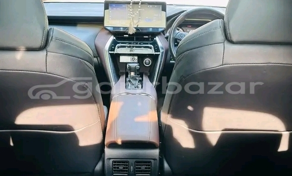 Buy Used Toyota Harrier in Bajitpur, Kishorganj Buy Used Toyota Harrier in Bajitpur, Kishorganj