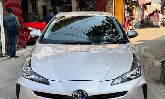 Buy Used 2019 Toyota prius in Dhaka, Dhaka Buy Used 2019 Toyota prius in Dhaka, Dhaka