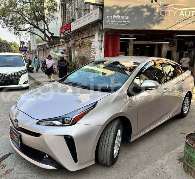 Big with watermark toyota prius dhaka dhaka 39577