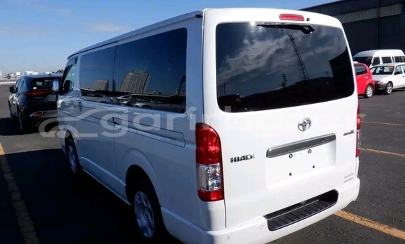 Buy Used Toyota Hiace in Bandarban, Bandarban Buy Used Toyota Hiace in Bandarban, Bandarban