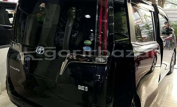 Buy Used 2019 Toyota Esquire in Dhaka, Dhaka Buy Used 2019 Toyota Esquire in Dhaka, Dhaka