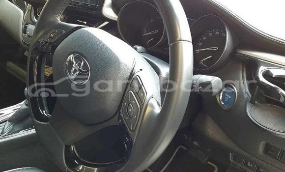 কেনা ব্যবহৃত Toyota c-hr White গাড়ী মধ্যে ঢাকা মধ্যে Dhaka কেনা ব্যবহৃত Toyota c-hr White গাড়ী মধ্যে ঢাকা মধ্যে Dhaka