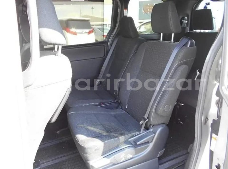 Big with watermark toyota noah dhaka dhaka 39614