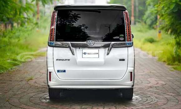 কেনা ব্যবহৃত Toyota Esquire Other গাড়ী মধ্যে ঢাকা মধ্যে Dhaka কেনা ব্যবহৃত Toyota Esquire Other গাড়ী মধ্যে ঢাকা মধ্যে Dhaka