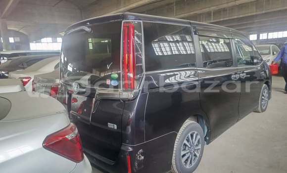 Buy Used 2019 Toyota Esquire in Dhaka, Dhaka Buy Used 2019 Toyota Esquire in Dhaka, Dhaka