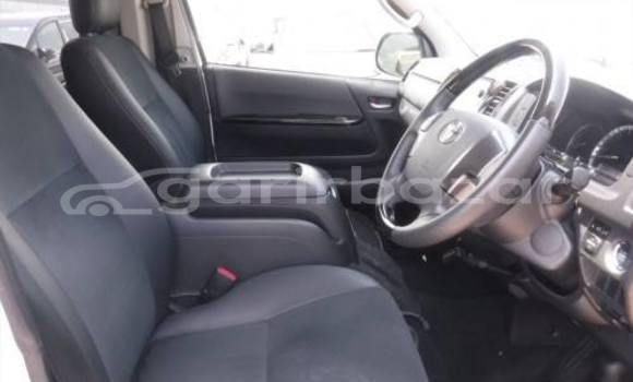 Buy Used 2016 Toyota Hiace in Dhaka, Dhaka Buy Used 2016 Toyota Hiace in Dhaka, Dhaka