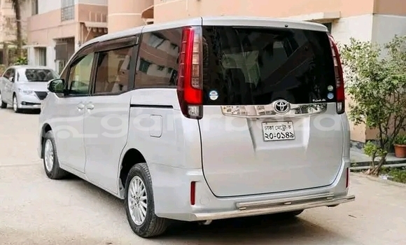 Buy Used Toyota Noah in Bandarban, Bandarban Buy Used Toyota Noah in Bandarban, Bandarban
