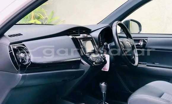 Buy Used 2022 Toyota Axio in Dhaka, Dhaka Buy Used 2022 Toyota Axio in Dhaka, Dhaka