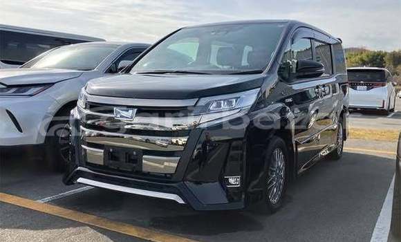 Buy Used 2023 Toyota Noah in Dhaka, Dhaka Buy Used 2023 Toyota Noah in Dhaka, Dhaka