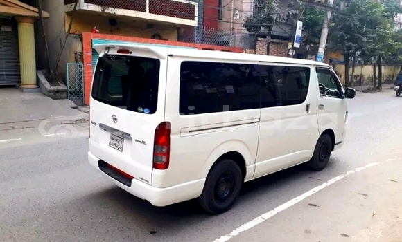 Buy Used Toyota Hiace dx gl 2019 in Bajitpur, Kishorganj Buy Used Toyota Hiace dx gl 2019 in Bajitpur, Kishorganj
