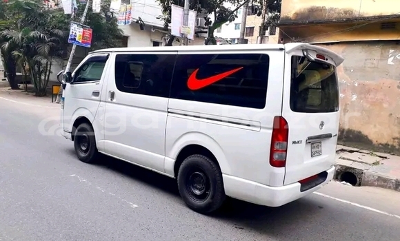 Buy Used Toyota Hiace dx gl 2019 in Bajitpur, Kishorganj Buy Used Toyota Hiace dx gl 2019 in Bajitpur, Kishorganj