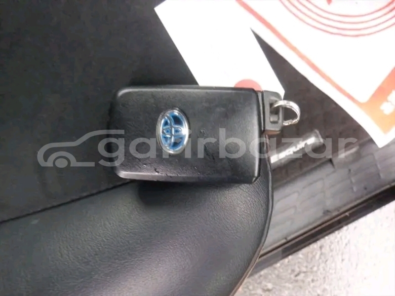 Big with watermark toyota esquire gi filp tv hv brown 2020 bandarban bandarban 39655