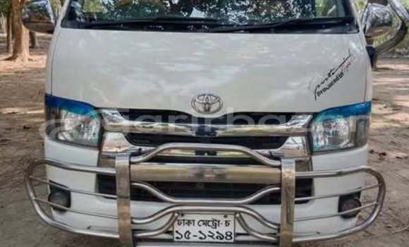 Buy Used 2006 Toyota Hiace in Dhaka, Dhaka Buy Used 2006 Toyota Hiace in Dhaka, Dhaka