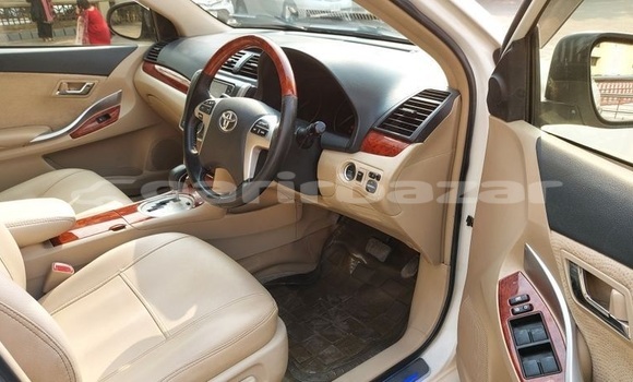 Buy Used 2013 Toyota Premio in Dhaka, Dhaka Buy Used 2013 Toyota Premio in Dhaka, Dhaka