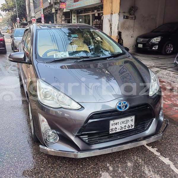 Big with watermark toyota aqua dhaka dhaka 39684