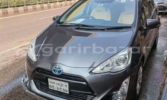 Buy Used 2015 Toyota AQUA in Dhaka, Dhaka Buy Used 2015 Toyota AQUA in Dhaka, Dhaka