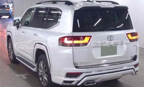 Buy Used 2023 Toyota land cruiser-prado in Dhaka, Dhaka Buy Used 2023 Toyota land cruiser-prado in Dhaka, Dhaka