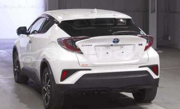 Buy Used 2018 Toyota Ch-r in Dhaka, Dhaka Buy Used 2018 Toyota Ch-r in Dhaka, Dhaka