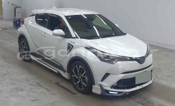 Buy Used 2023 Toyota CH-R in Dhaka, Dhaka Buy Used 2023 Toyota CH-R in Dhaka, Dhaka