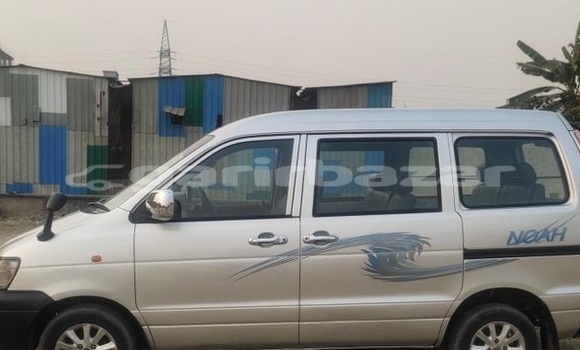 Buy Used 2006 Toyota Noah in Dhaka, Dhaka Buy Used 2006 Toyota Noah in Dhaka, Dhaka