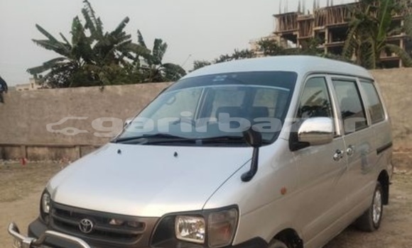 Buy Used 2006 Toyota Noah in Dhaka, Dhaka Buy Used 2006 Toyota Noah in Dhaka, Dhaka