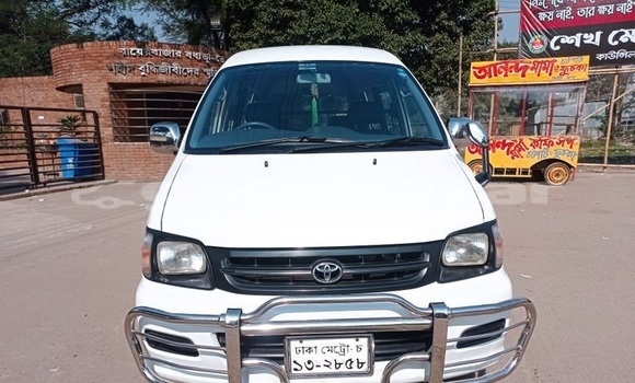 Buy Used 2006 Toyota Noah in Dhaka, Dhaka Buy Used 2006 Toyota Noah in Dhaka, Dhaka