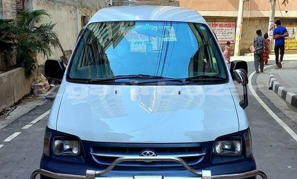 Buy Used 2006 Toyota Noah in Dhaka, Dhaka Buy Used 2006 Toyota Noah in Dhaka, Dhaka