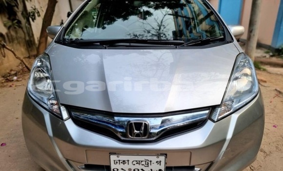 কেনা ব্যবহৃত Honda FIT Silver গাড়ী মধ্যে ঢাকা মধ্যে Dhaka কেনা ব্যবহৃত Honda FIT Silver গাড়ী মধ্যে ঢাকা মধ্যে Dhaka