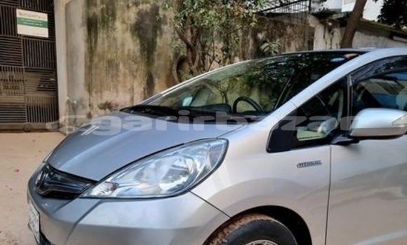 কেনা ব্যবহৃত Honda FIT Silver গাড়ী মধ্যে ঢাকা মধ্যে Dhaka কেনা ব্যবহৃত Honda FIT Silver গাড়ী মধ্যে ঢাকা মধ্যে Dhaka