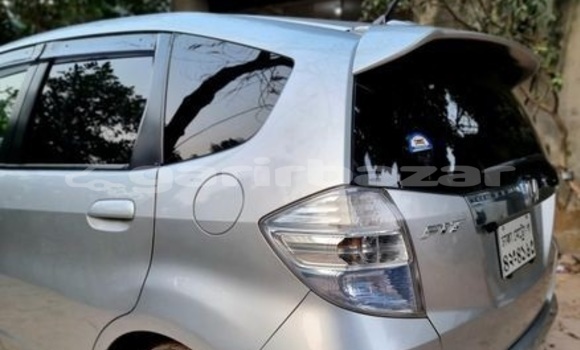 কেনা ব্যবহৃত Honda FIT Silver গাড়ী মধ্যে ঢাকা মধ্যে Dhaka কেনা ব্যবহৃত Honda FIT Silver গাড়ী মধ্যে ঢাকা মধ্যে Dhaka