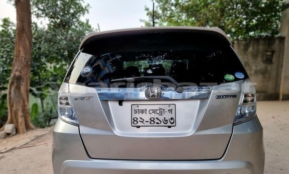 কেনা ব্যবহৃত Honda FIT Silver গাড়ী মধ্যে ঢাকা মধ্যে Dhaka কেনা ব্যবহৃত Honda FIT Silver গাড়ী মধ্যে ঢাকা মধ্যে Dhaka