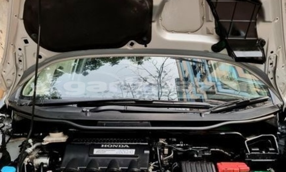 কেনা ব্যবহৃত Honda FIT Silver গাড়ী মধ্যে ঢাকা মধ্যে Dhaka কেনা ব্যবহৃত Honda FIT Silver গাড়ী মধ্যে ঢাকা মধ্যে Dhaka