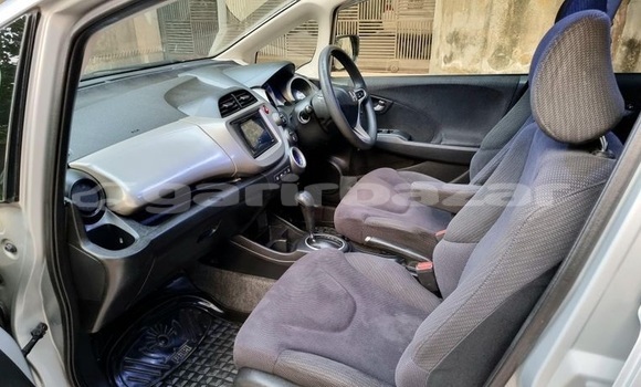 কেনা ব্যবহৃত Honda FIT Silver গাড়ী মধ্যে ঢাকা মধ্যে Dhaka কেনা ব্যবহৃত Honda FIT Silver গাড়ী মধ্যে ঢাকা মধ্যে Dhaka