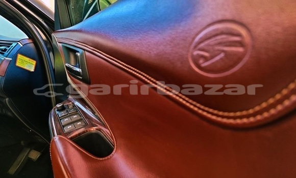 Buy Used 2014 Toyota Harrier in Dhaka, Dhaka Buy Used 2014 Toyota Harrier in Dhaka, Dhaka