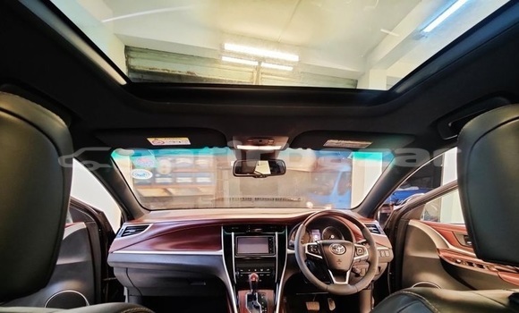 Buy Used 2014 Toyota Harrier in Dhaka, Dhaka Buy Used 2014 Toyota Harrier in Dhaka, Dhaka