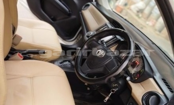 কেনা ব্যবহৃত Toyota Axio White গাড়ী মধ্যে ঢাকা মধ্যে Dhaka কেনা ব্যবহৃত Toyota Axio White গাড়ী মধ্যে ঢাকা মধ্যে Dhaka