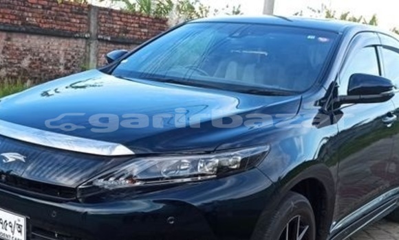 Buy Used 2016 Toyota Harrier in Dhaka, Dhaka Buy Used 2016 Toyota Harrier in Dhaka, Dhaka