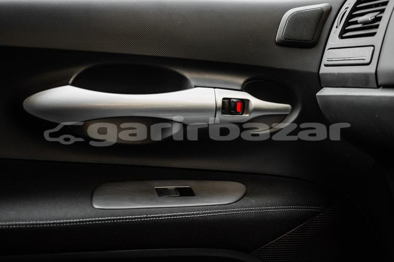 Big with watermark toyota auris dhaka dhaka 4685