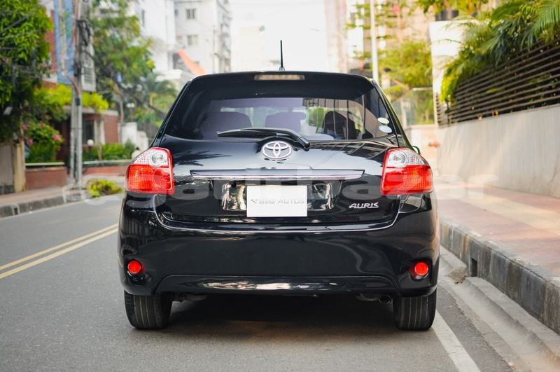 Big with watermark toyota auris dhaka dhaka 4685