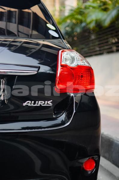Big with watermark toyota auris dhaka dhaka 4685
