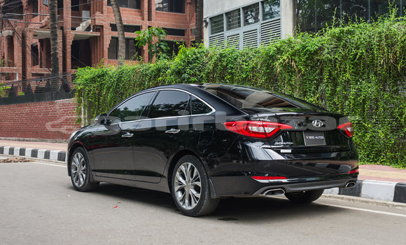 Buy Used 2016 Hyundai Sonata in Dhaka, Dhaka Buy Used 2016 Hyundai Sonata in Dhaka, Dhaka