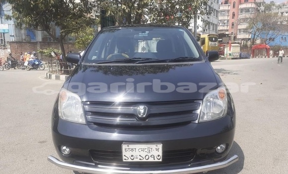 Buy Used 2004 Toyota IST in Dhaka, Dhaka Buy Used 2004 Toyota IST in Dhaka, Dhaka