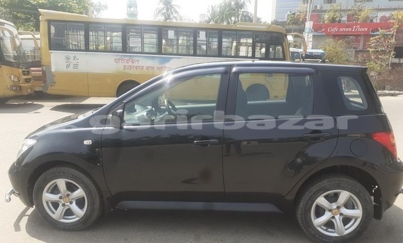 Buy Used 2004 Toyota IST in Dhaka, Dhaka Buy Used 2004 Toyota IST in Dhaka, Dhaka