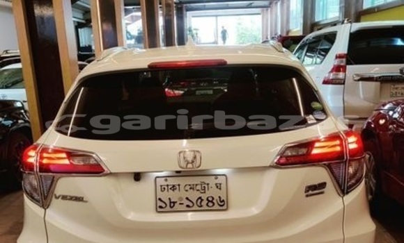 Buy Used 2016 Honda Vezel in Dhaka, Dhaka Buy Used 2016 Honda Vezel in Dhaka, Dhaka